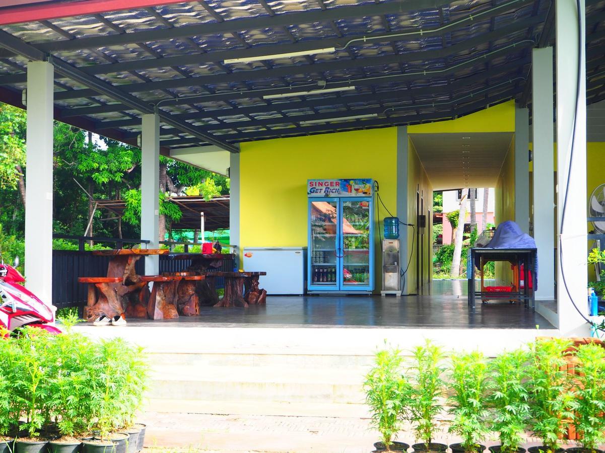 Hotel Bansuansiriwat Ban Tak Exterior foto